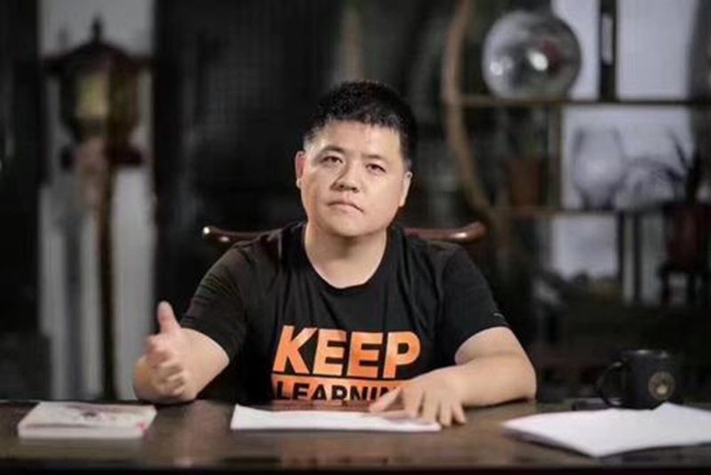 手机|沉迷于“垃圾快乐”的孩子,对大脑的伤害可不是一点半点,要重视