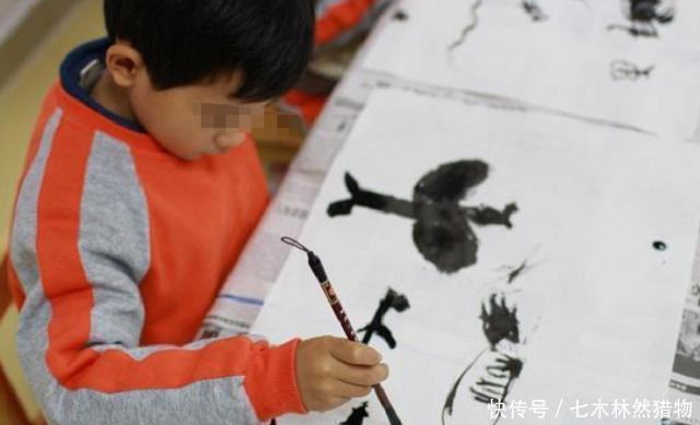 才艺|幼儿园老师让画妈妈睡觉的样子,看清孩子们的画,妈妈想打人