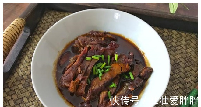 扁尖笋|上班族的日常晚餐,花30分钟做了三个菜,端上桌,连汤都没剩!