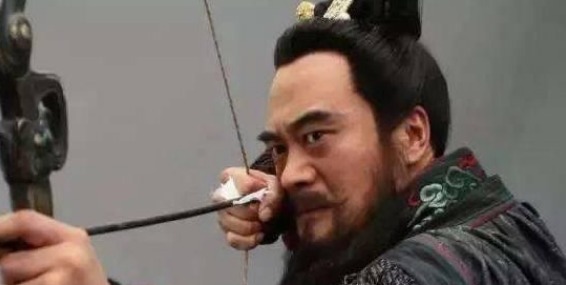 宋江@一身实力不输五虎,却几乎不上战场,宋江也很无奈,他凭的是啥