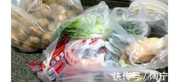 空格|家庭主妇地柜不要全部打满,空一格更实用,后悔我家装太早了!