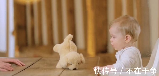 性格|“出去浪”和“宅在家”的孩子,长大后谁更有出息?现实打脸父母