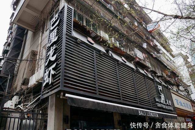  武汉宵夜江湖最美的还是那些不服输的武汉女人们