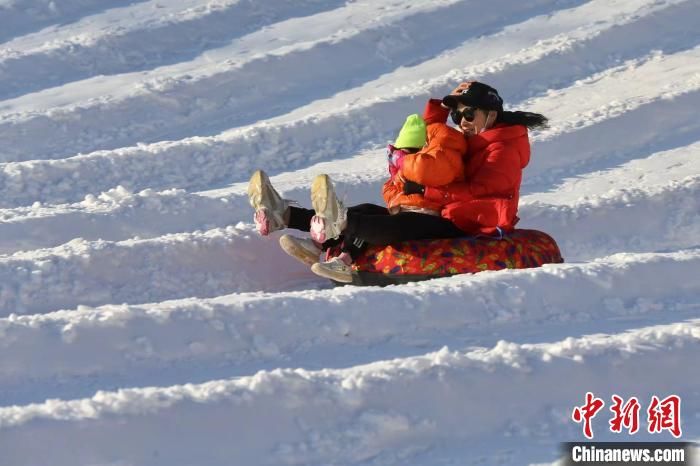 冬奥|北京市属公园冰雪游园会开幕 三处公园雪场开门迎客