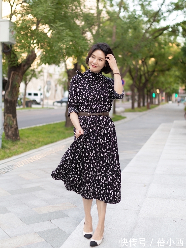 打扮|这才是40+女人该有的打扮,不要“扮嫩”,高级优雅的气质才更美