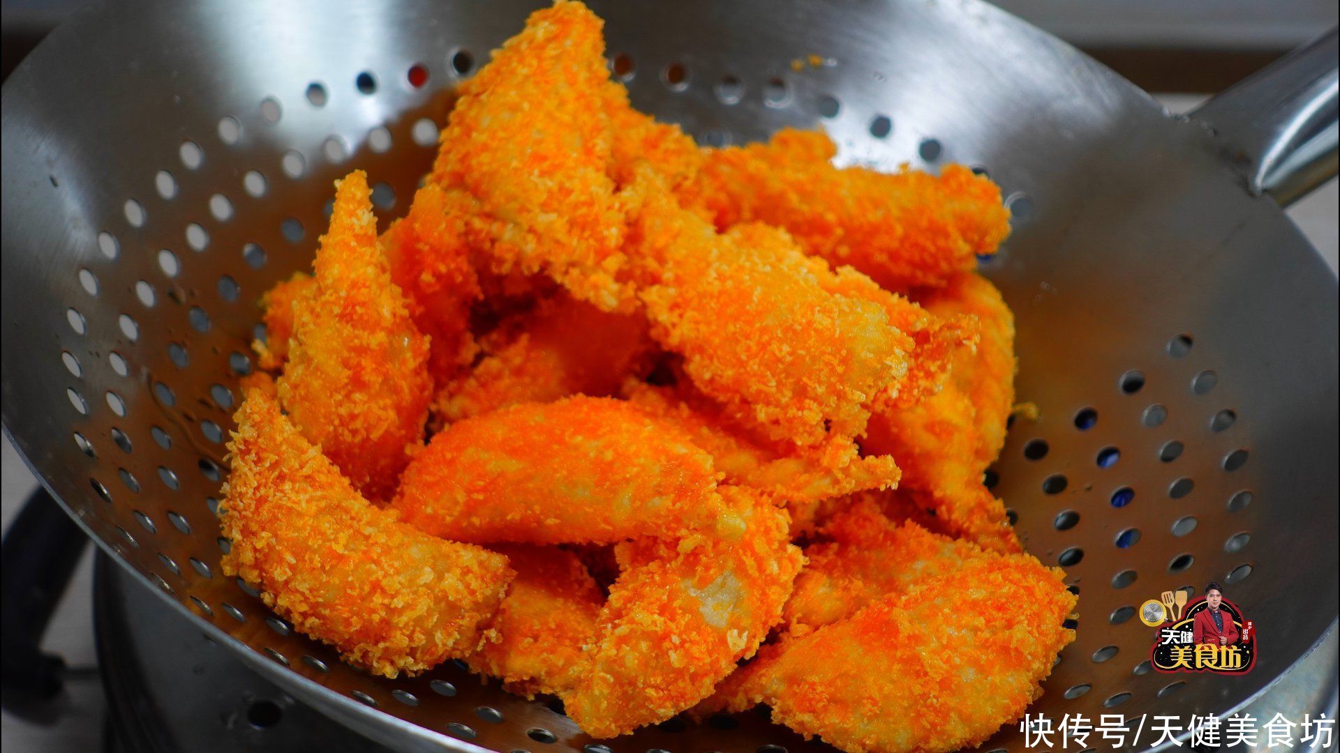 苹果派的家庭做法，用饺子皮就能做，简单美味，比外面卖的还好吃