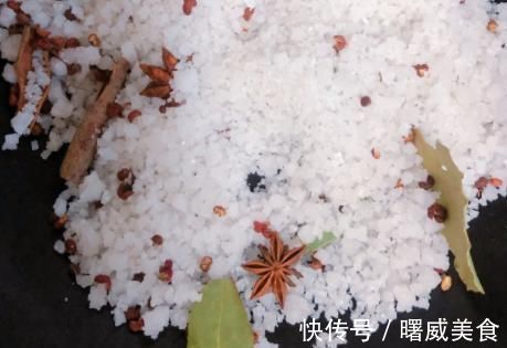 年关将至,这菜提前做好,一次做10斤放冰箱保存,随取随吃省事