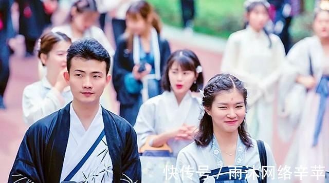 瑟瑟发抖|为什么大家反感汉服圈？你看看梁宏达对此的解释，一针见血