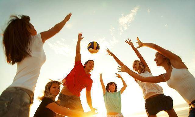 寒气|“宫寒”的女人,平时多做3件事,排出宫内寒气,卵巢也会更年轻