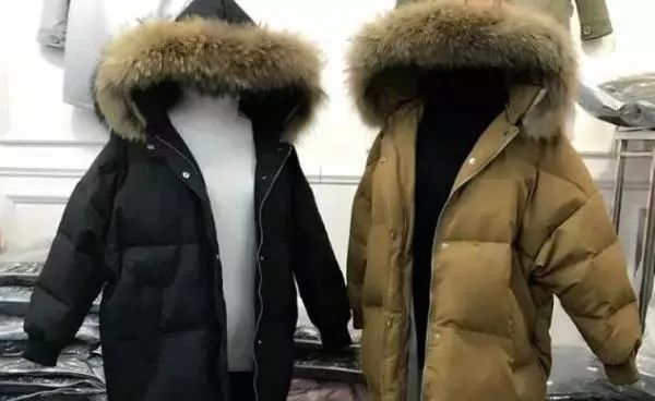 粉红色|买羽绒服时,4种“颜色”尽量不要买,特别是第3种,你买过吗?