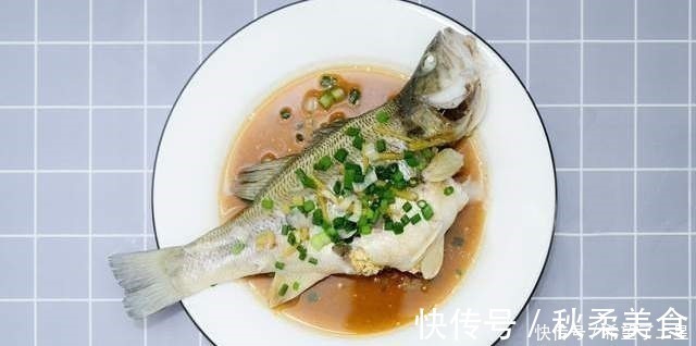 料酒|做清蒸鱼时，把料酒换成这味料，肉嫩无腥味，鲜上加鲜味道好