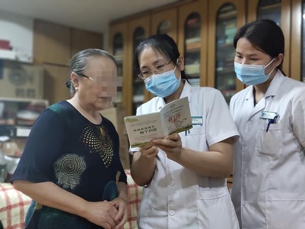 上门|智能设备实时监测，上门康复指导，硚口家庭医生10年坚守陪伴让居民有“医靠”