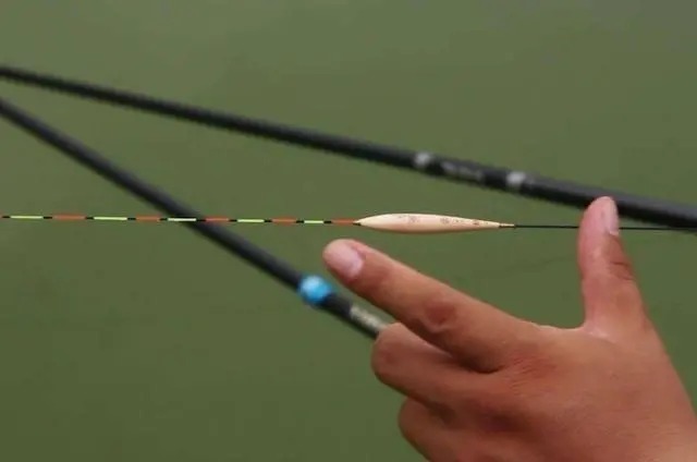 浮漂|秋钓调漂中,最不应该忽视的三个误区,直接影响渔获!