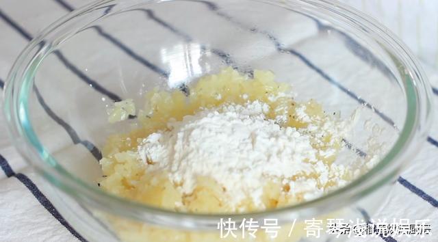 在家给孩子做出麦当劳同款芝士拉丝早餐薯饼，低盐低油更健康