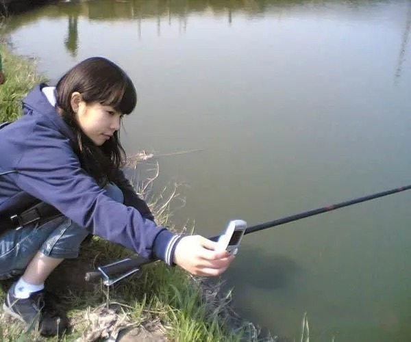 钓鱼：野钓时，注意这几点，肥肥大鱼疯狂聚集！