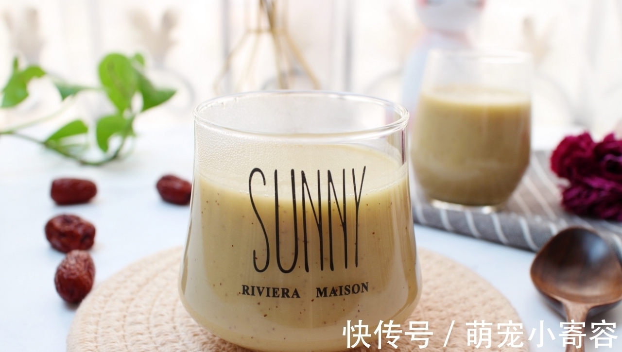 清甜|打豆浆时,加入这两样食材,口感清甜香浓,每天一杯润肺解渴