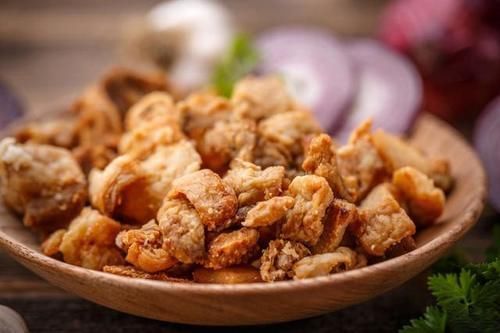 “猪油渣”到底能不能吃听听营养专家怎么说,原来很多人都不懂