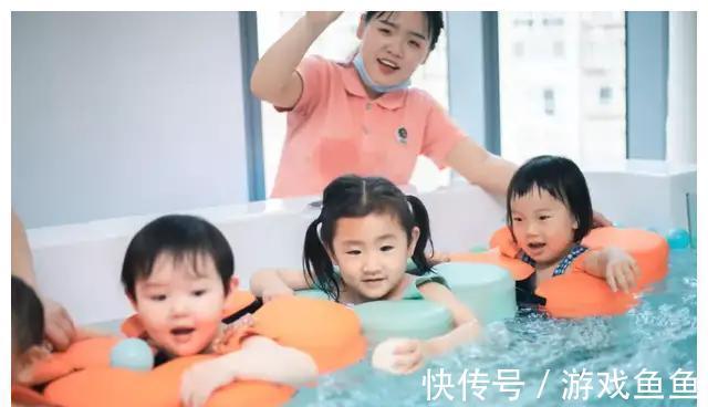 婴幼儿游泳|让宝宝从小坚持游泳，就是让他从小受益