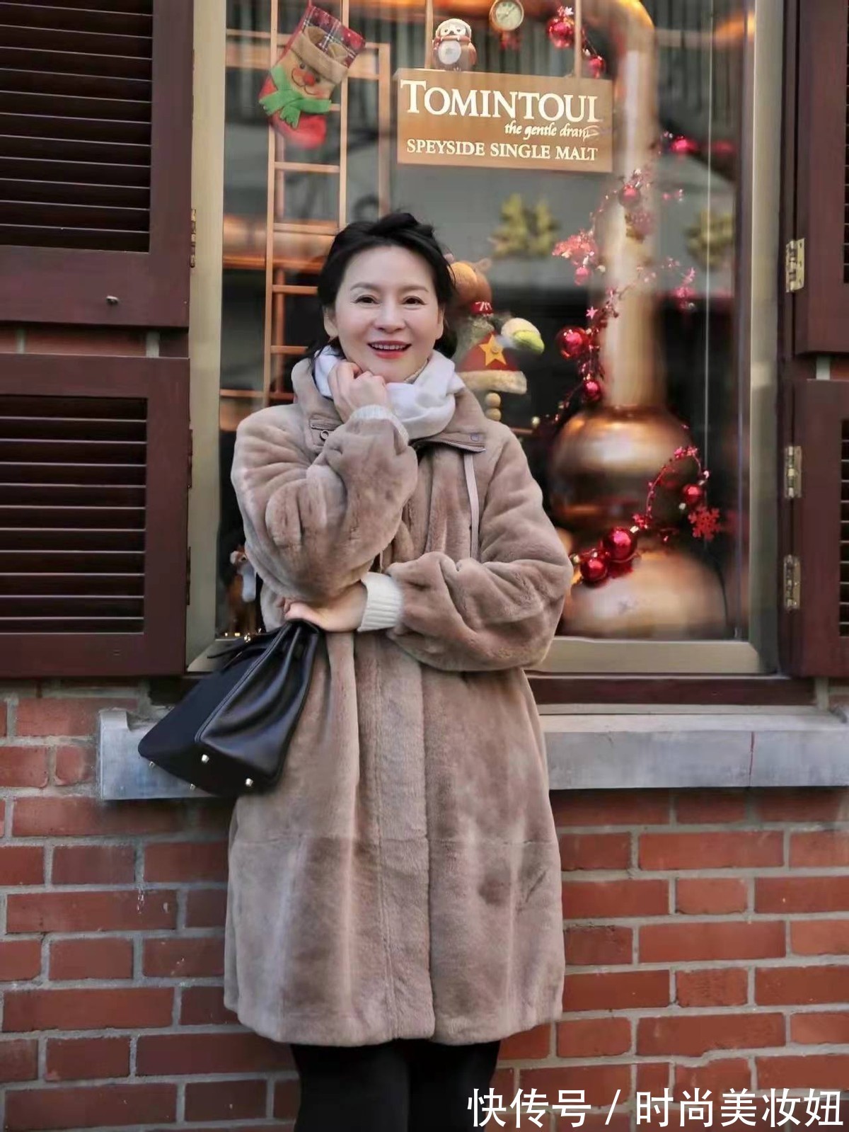 时尚 这才是经典不过时的“外套”,时尚与实用并存,30岁到50岁都适合