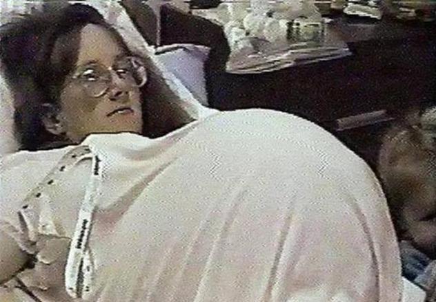 首例|23年过去,每天消耗42瓶奶粉52片尿布的世界首例七胞胎,咋样了?