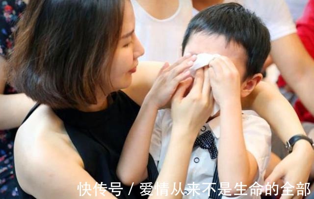 父母|李玫瑾有男孩的家庭,这3件事越“舍得”,孩子将来越有本事