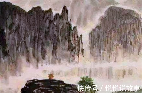 望庐山瀑布#同是写庐山的千古名篇,李白苏轼白居易,谁水平更高意境更深远