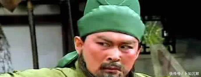 发现|一场大水冲走了土冢上的土,人们发现了一座庞大墓穴,验证了传说!