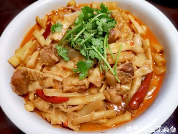 泡椒|经典川菜｜笋子烧牛肉