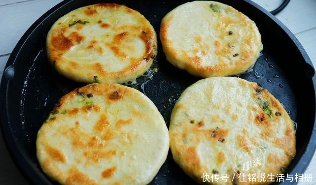 葱花饼做法,不烫面不揉面,学会家庭配方,外酥里软,比买的好吃