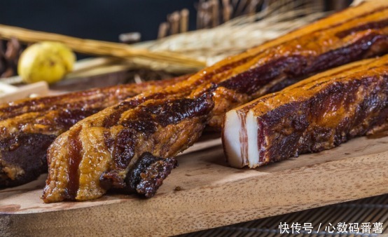 65岁老人血脂降低,内科医生:“1物”可劲吃,给血管“洗个澡”