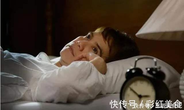 李奶奶|百岁老人谈养生经验,长寿秘诀不是走路,而是睡前做到“3不要”