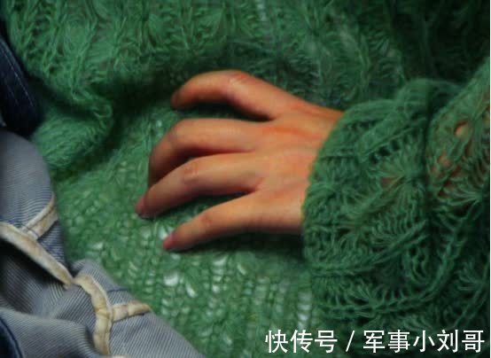 小罗$冷军画自己媳妇,卖了三千多万,等画卖到千万时,妻子已净身出户