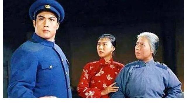 平原作战&他是现代京剧《红灯记》磨刀人，为什么56岁了还要拜师“鸠山”呢