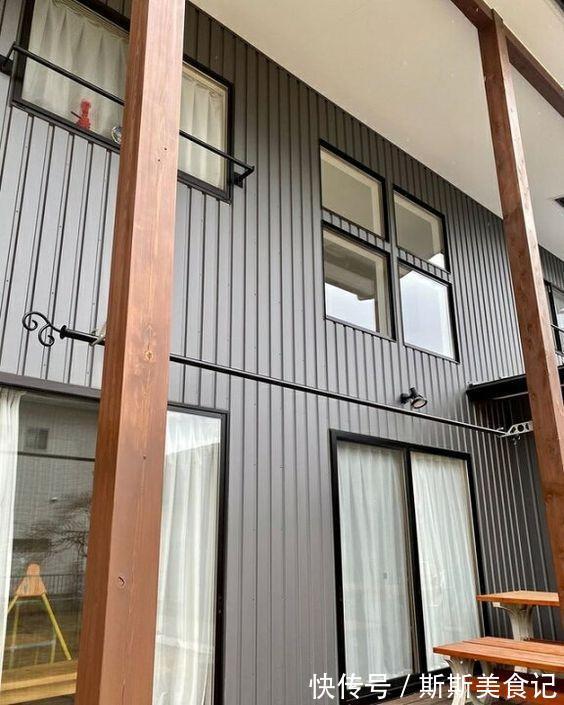 低层|日本业主聪明,外墙窗外加一根横杆做晾晒,解放阳台种花又种菜