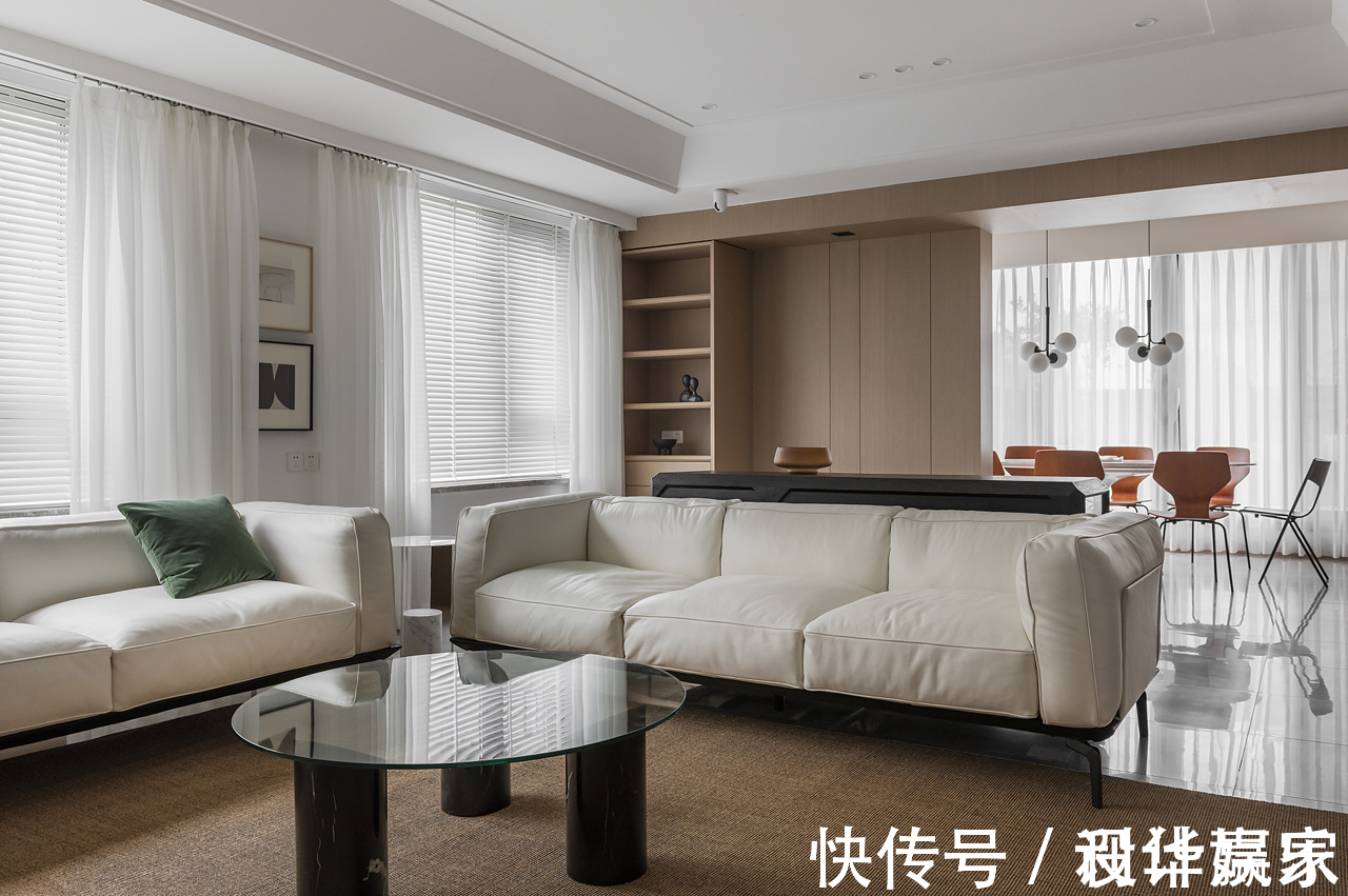 原木|243㎡自然跃层,耐看的原木+白色,还有自家花园,真让人羡慕