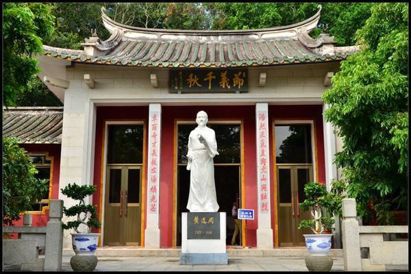 旧臣|前朝旧臣上刑场摔倒，刽子手笑他怕死，他说饿了，刽子手仓忙下跪