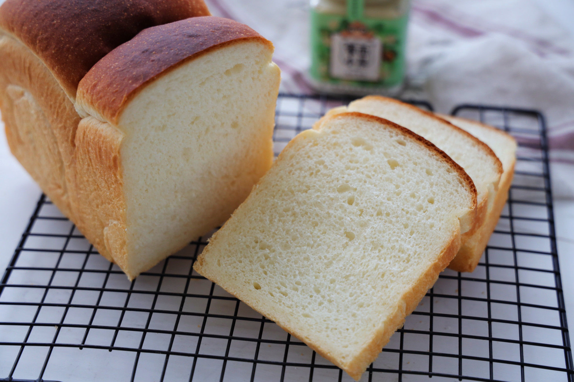 营养|我家一周至少做一次的吐司，冷冻起来，早餐几分钟就搞定，特营养