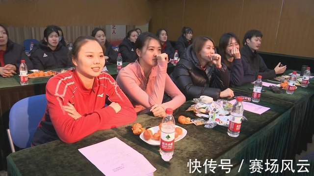 主教练|江苏女排为蔡斌举办欢送会!即将前往国家队,张常宁和龚翔宇现身