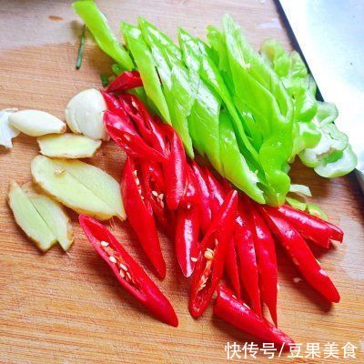 耗油|#一周减脂不重样#减脂期间吃的炒素鸡做法