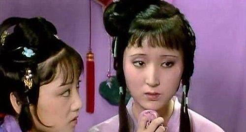 袭人#比袭人纯洁,比平儿鸳鸯更忠诚,她才是《红楼梦》中零差评的姑娘