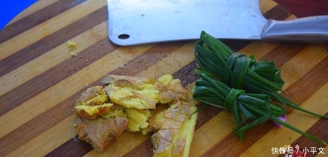 教你做|鸭肉别只会做啤酒鸭了,教你做皮脆肉嫩的豉油鸭,看看你喜欢吃不