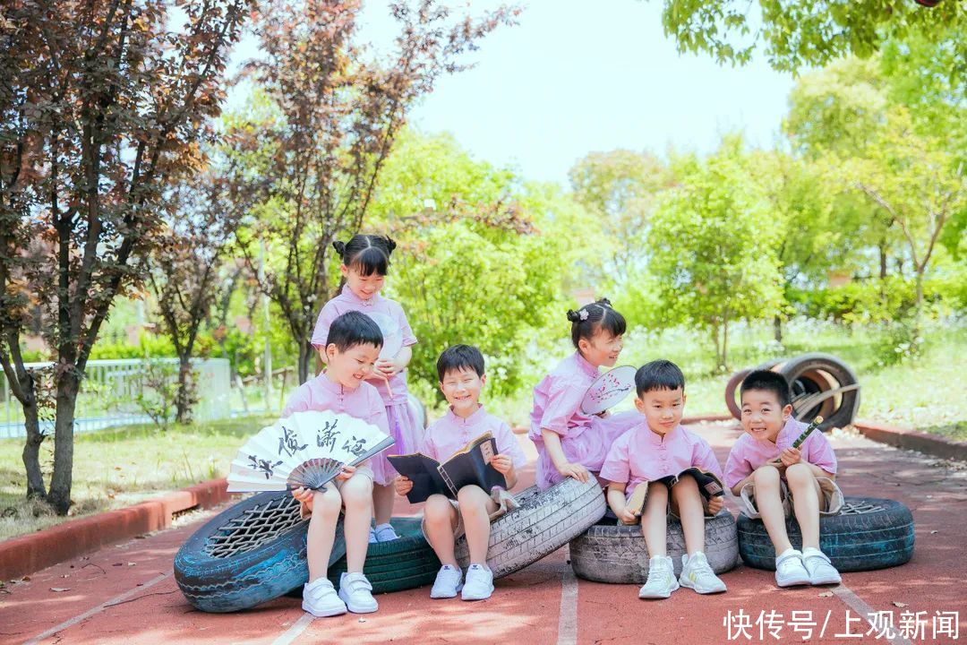 幼儿园|青春不散场！浦东学子毕业照来啦，有你的母校吗？