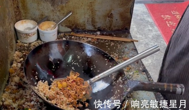 安徽定远的重口早餐,5元1份现炒现吃,很多慕名而来的客人吃不下!