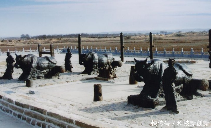  吨重|70吨重黄河铁牛被挖出后，为何露天放置不管专家不敢动