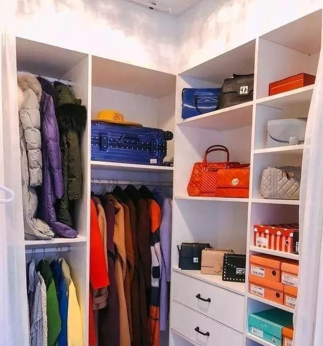 玄关|晒晒即将入住108平新房，客厅漂亮极了，玄关鞋柜好实用