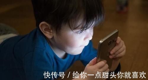 时间段|孩子几岁时给配“手机”最好不是10岁,不是15岁,这时间最好