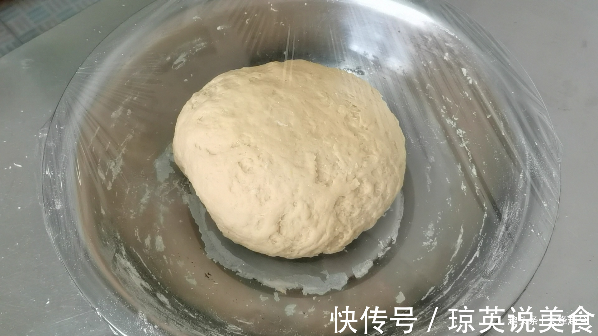 香酥馅饼的做法与技巧，教你在家做，金黄酥脆馅香软糯，简单易学