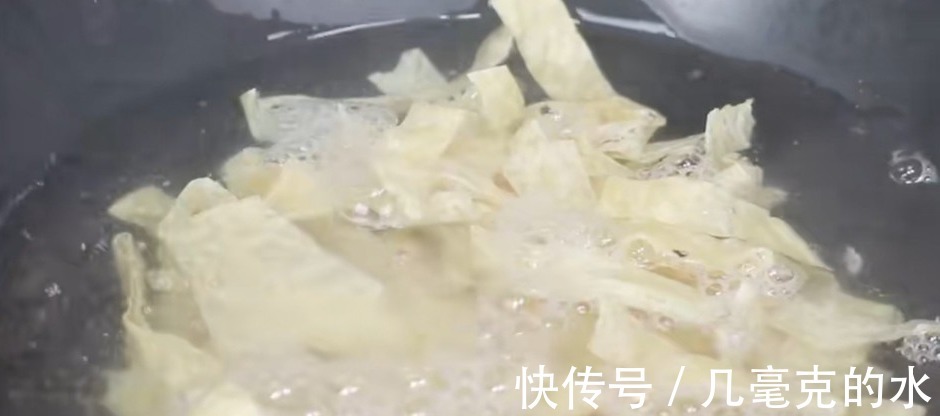 清洗干净|鸡蛋这样做太香了,不煮也不炒,上桌比肉还受欢迎,开胃又解馋!