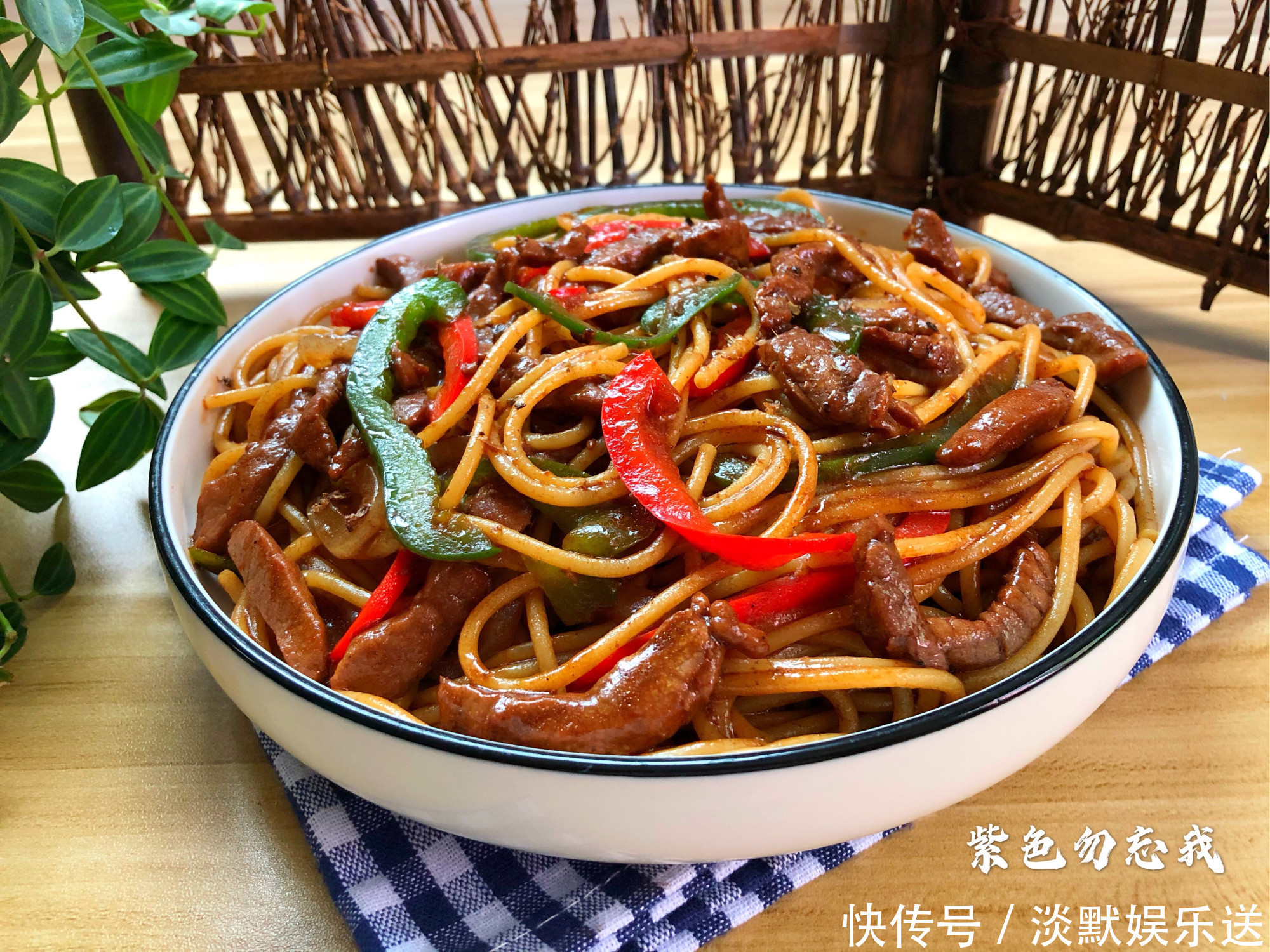  绝配|牛肉和它是绝配，简单一炒，营养又美味，全家都喜欢