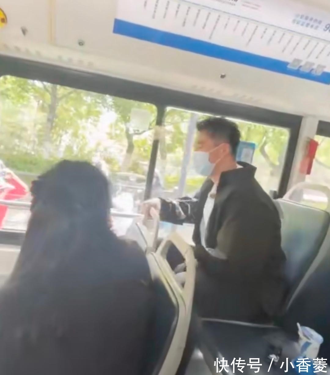 奔跑吧|宋雨琦将《奔跑吧》路透照发到推特,海外网友瞠目结舌,中国防疫竟然如此松散